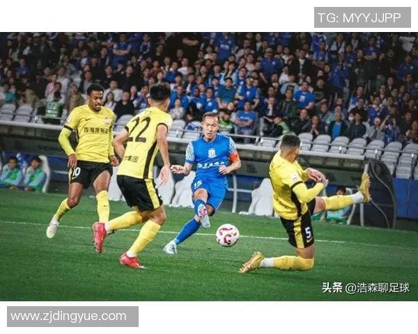 2017中超精彩对决鲁能迎战申花激烈角逐引发球迷热烈关注