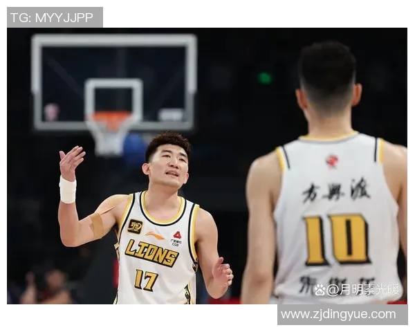 2019年CBA季后赛广厦对阵新疆的精彩对决回顾与分析