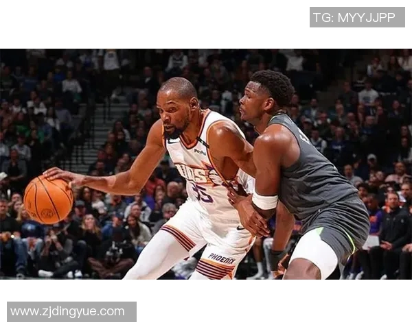 快船与雷霆激战正酣球迷网直播精彩瞬间不容错过