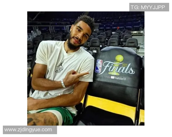 杰森塔图姆如何在NBA赛场上展现领导力与超凡技艺的完美结合 杰森塔图姆如何在NBA赛场上展现领导力与超凡技艺的完美结合