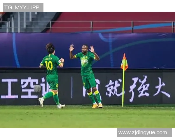 北京中赫国安迎战武汉球队全力争胜展现足球魅力与激情