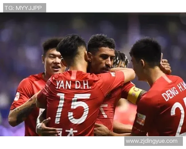 激情对决广州恒大迎战申花争夺中超荣耀之战即将开启 激情对决广州恒大迎战申花争夺中超荣耀之战即将开启